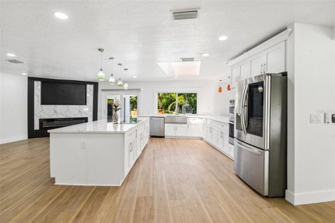 Villa ou maison à vendre à Largo, Floride: 4 chambres, 320.7 m2 № 2121504 - photo 10