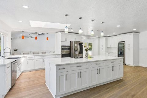 Villa ou maison à vendre à Largo, Floride: 4 chambres, 320.7 m2 № 2121504 - photo 14