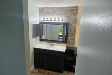 Condo in Coconut Creek, Florida, 3 bedrooms № 2179585 - photo 10