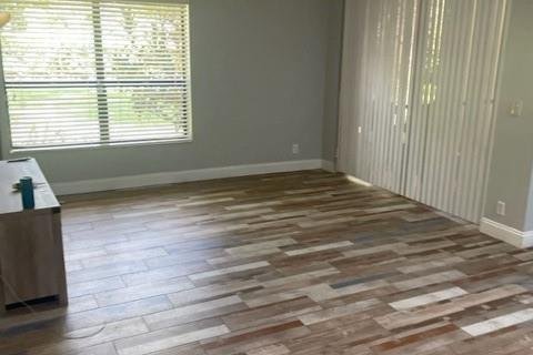 Condo in Coconut Creek, Florida, 3 bedrooms № 2179585 - photo 2
