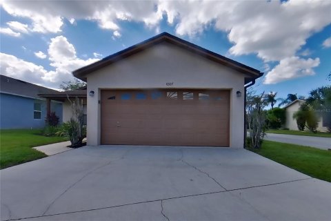 Villa ou maison à Winter Haven, Floride 3 chambres, 153.85 m2 № 2420427