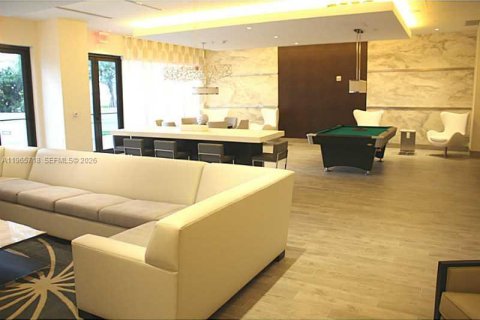 Condo in Miami, Florida, 2 bedrooms  № 2027372 - photo 24