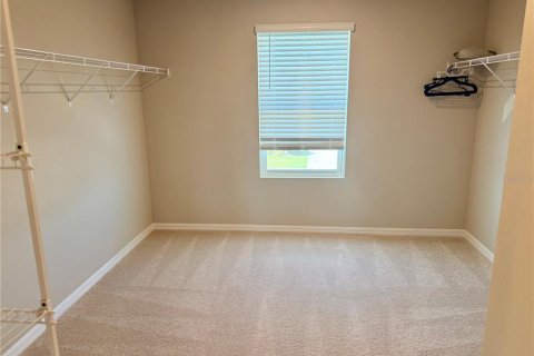 House in Parrish, Florida 4 bedrooms, 217.39 sq.m. № 2211973 - photo 24