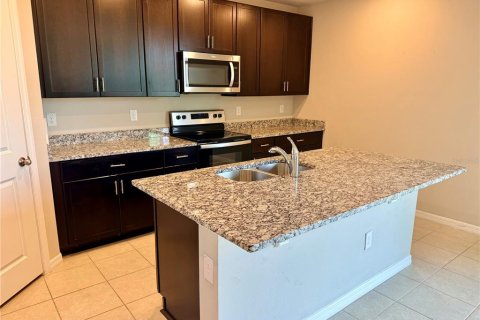 House in Parrish, Florida 4 bedrooms, 217.39 sq.m. № 2211973 - photo 7