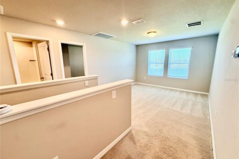 House in Parrish, Florida 4 bedrooms, 217.39 sq.m. № 2211973 - photo 27