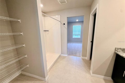 House in Parrish, Florida 4 bedrooms, 217.39 sq.m. № 2211973 - photo 21