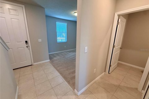 House in Parrish, Florida 4 bedrooms, 217.39 sq.m. № 2211973 - photo 16