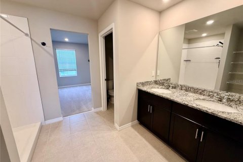 House in Parrish, Florida 4 bedrooms, 217.39 sq.m. № 2211973 - photo 20