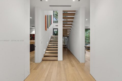 Villa ou maison à vendre à Miami Beach, Floride: 6 chambres, 496.38 m2 № 2029415 - photo 15