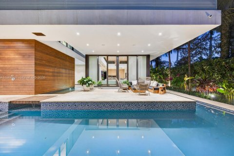 Villa ou maison à vendre à Miami Beach, Floride: 6 chambres, 496.38 m2 № 2029415 - photo 8