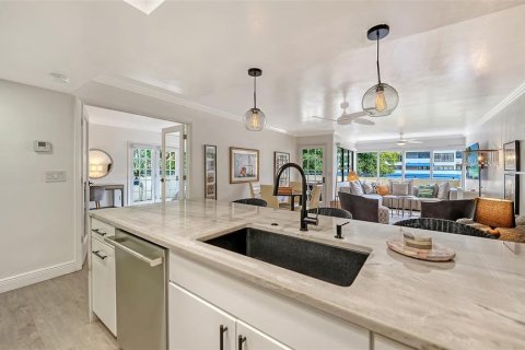 Condominio en venta en Sarasota, Florida, 2 dormitorios, 117.06 m2 № 2093928 - foto 12