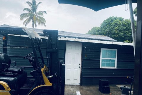 Villa ou maison à vendre à Miami, Floride: 5 chambres, 154.4 m2 № 1897816 - photo 29