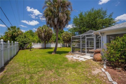 House in Lehigh Acres, Florida 3 bedrooms, 120.77 sq.m. № 2092904 - photo 28