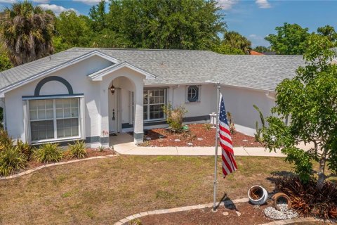 Villa ou maison à Lehigh Acres, Floride 3 chambres, 120.77 m2 № 2092904