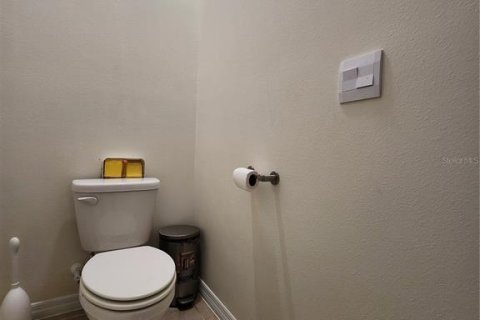 Casa en alquiler en Haines City, Florida, 5 dormitorios, 248.42 m2 № 1801812 - foto 18