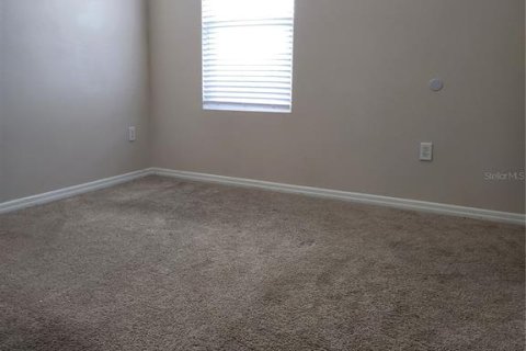 Casa en alquiler en Haines City, Florida, 5 dormitorios, 248.42 m2 № 1801812 - foto 13