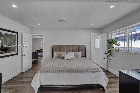 Casa en venta en Pompano Beach, Florida, 5 dormitorios, 200.58 m2 № 1982210 - foto 21