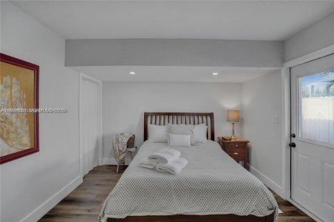 Casa en venta en Pompano Beach, Florida, 5 dormitorios, 200.58 m2 № 1982210 - foto 27