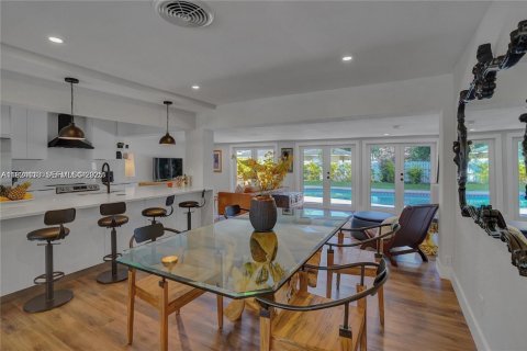 Casa en venta en Pompano Beach, Florida, 5 dormitorios, 200.58 m2 № 1982210 - foto 8