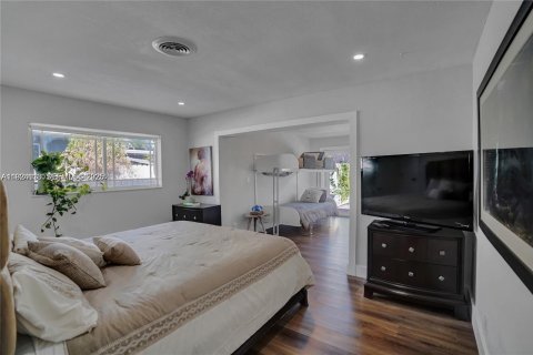 Casa en venta en Pompano Beach, Florida, 5 dormitorios, 200.58 m2 № 1982210 - foto 22