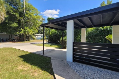 House in Gainesville, Florida 4 bedrooms, 148.18 sq.m. № 1901642 - photo 4