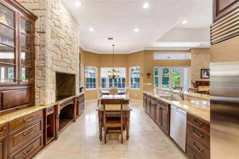 House in Pinecrest, Florida 5 bedrooms, 374.49 sq.m. № 1969663 - photo 16