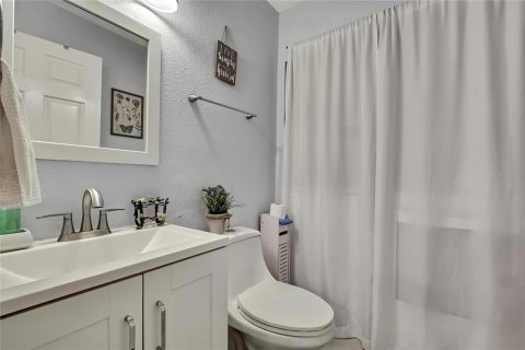 Adosado en venta en Tampa, Florida, 3 dormitorios, 166.2 m2 № 1855659 - foto 20