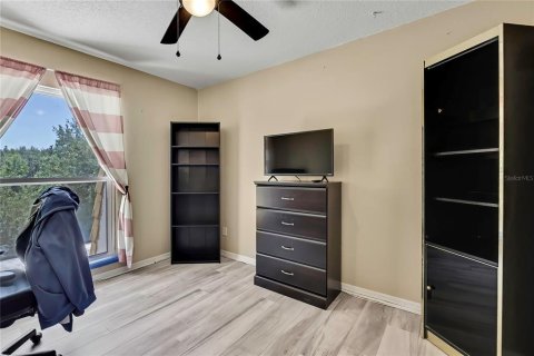 Adosado en venta en Tampa, Florida, 3 dormitorios, 166.2 m2 № 1855659 - foto 26