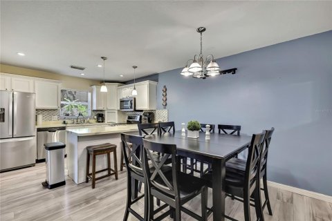 Adosado en venta en Tampa, Florida, 3 dormitorios, 166.2 m2 № 1855659 - foto 14