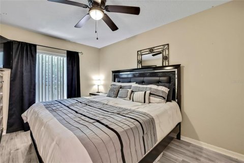 Adosado en venta en Tampa, Florida, 3 dormitorios, 166.2 m2 № 1855659 - foto 22