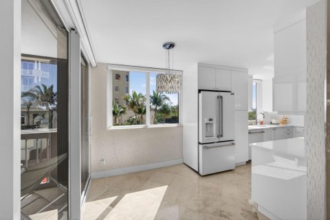 Condominio en venta en Riviera Beach, Florida, 2 dormitorios, 142.14 m2 № 2267920 - foto 6