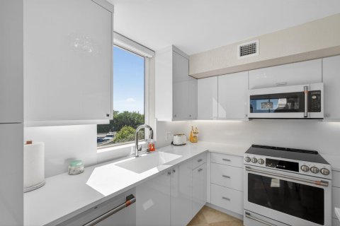 Condominio en venta en Riviera Beach, Florida, 2 dormitorios, 142.14 m2 № 2267920 - foto 8