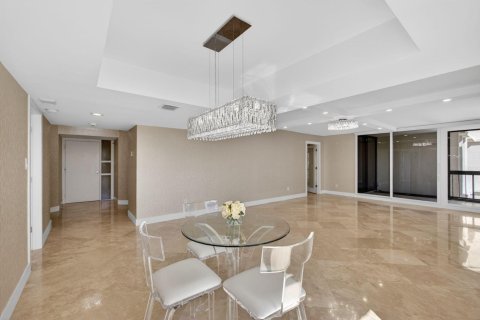 Condominio en venta en Riviera Beach, Florida, 2 dormitorios, 142.14 m2 № 2267920 - foto 4