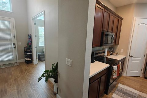 Villa ou maison à louer à Orlando, Floride: 4 chambres, 190.82 m2 № 2354232 - photo 8