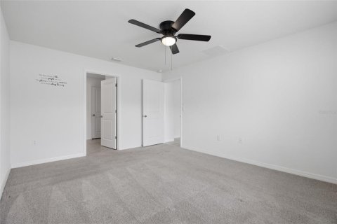 House in Spring Hill, Florida 4 bedrooms, 171.5 sq.m. № 2210567 - photo 24