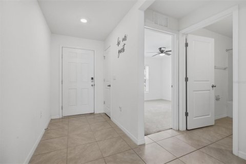 House in Spring Hill, Florida 4 bedrooms, 171.5 sq.m. № 2210567 - photo 5