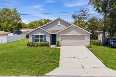 House in Spring Hill, Florida 4 bedrooms, 171.5 sq.m. № 2210567 - photo 27
