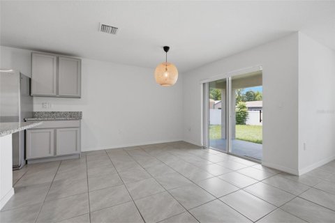 House in Spring Hill, Florida 4 bedrooms, 171.5 sq.m. № 2210567 - photo 9