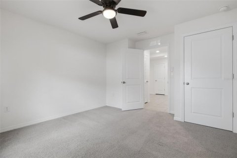 House in Spring Hill, Florida 4 bedrooms, 171.5 sq.m. № 2210567 - photo 21