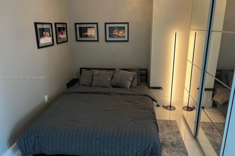 Condo in Miami, Florida № 1994571 - photo 8