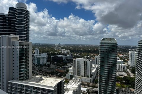 Condo in Miami, Florida № 1994571 - photo 9