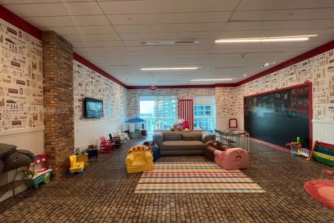 Condo in Miami, Florida № 1994571 - photo 15