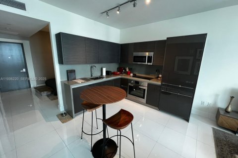 Condo in Miami, Florida № 1994571 - photo 4
