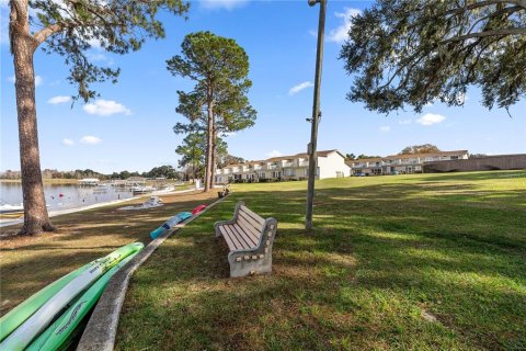 Condo in Summerfield, Florida, 2 bedrooms № 2217455 - photo 30