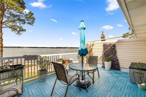 Condo in Summerfield, Florida, 2 bedrooms № 2217455 - photo 3