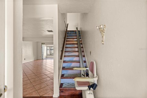 Condo in Summerfield, Florida, 2 bedrooms № 2217455 - photo 16