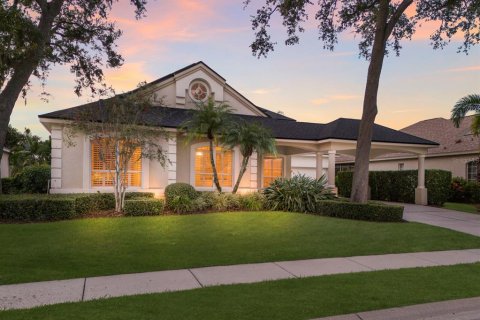 House in Bradenton, Florida 3 bedrooms, 228.82 sq.m. № 1852687 - photo 2