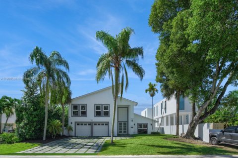 Casa en venta en Miami Beach, Florida, 5 dormitorios, 524.62 m2 № 2027806 - foto 7