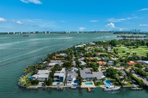 Casa en venta en Miami Beach, Florida, 5 dormitorios, 524.62 m2 № 2027806 - foto 20