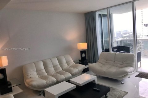Condominio en venta en Sunny Isles Beach, Florida, 2 dormitorios, 152.64 m2 № 1955391 - foto 3